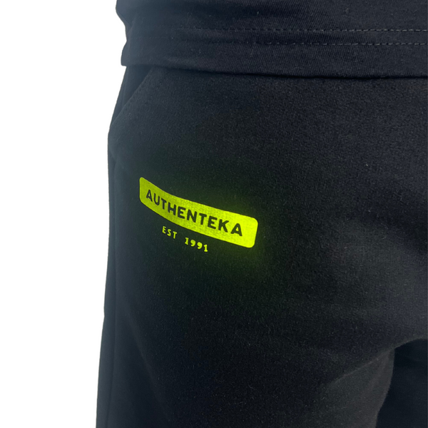 AUTHENTEKA UNISEX SHORTS SET - black x neon